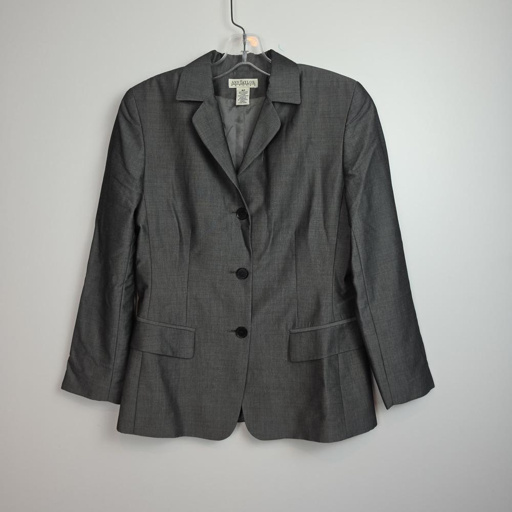 Ann Taylor Petites Button-Up Blazer Women's Size 8P‎ Gray, Lined, Long Sleeves